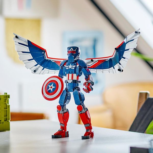 LEGO New Captain America Construction Figure