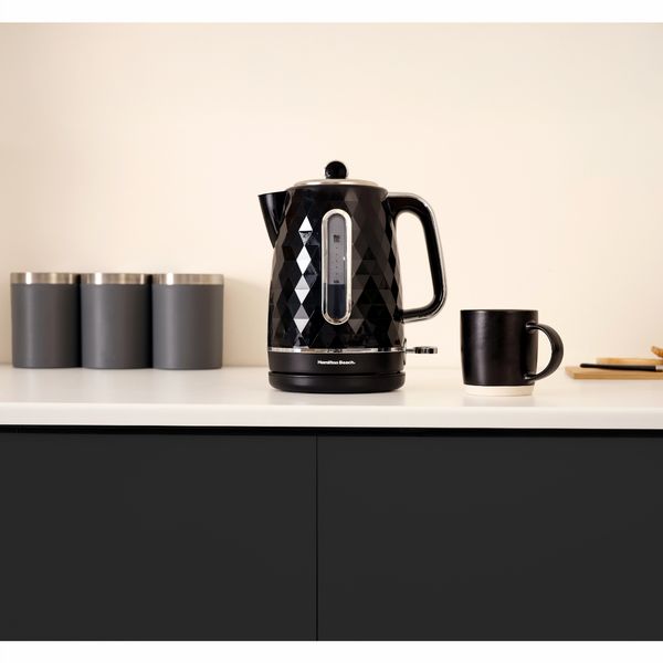 Hamilton Beach Diamond Kettle, Toaster and Retro Microwave