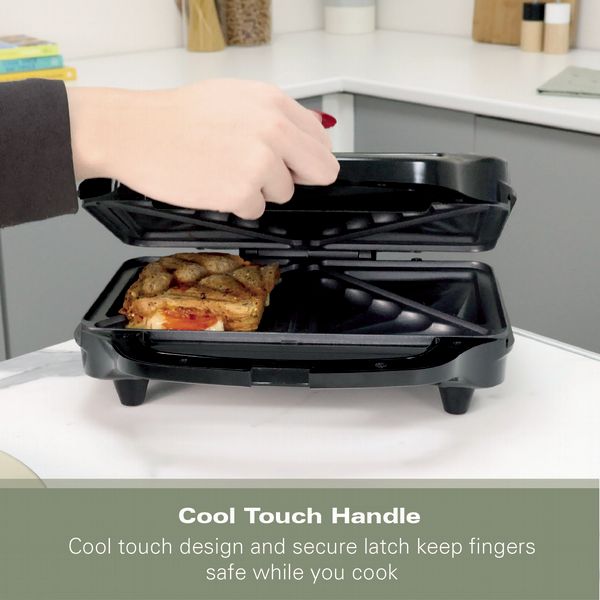 Hamilton Beach Essentials 1.7L Rapid Boil Kettle, 4 Slot Toaster, Deep Full Sandiwch Toaster